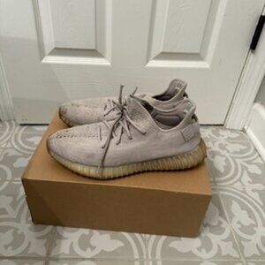 Men's 350 Yeezy Sneakers